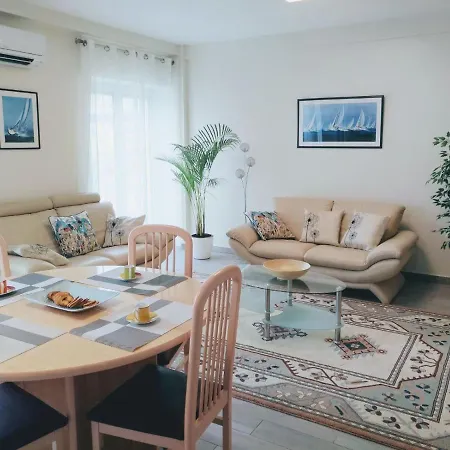 Staynfeel 02 דירה