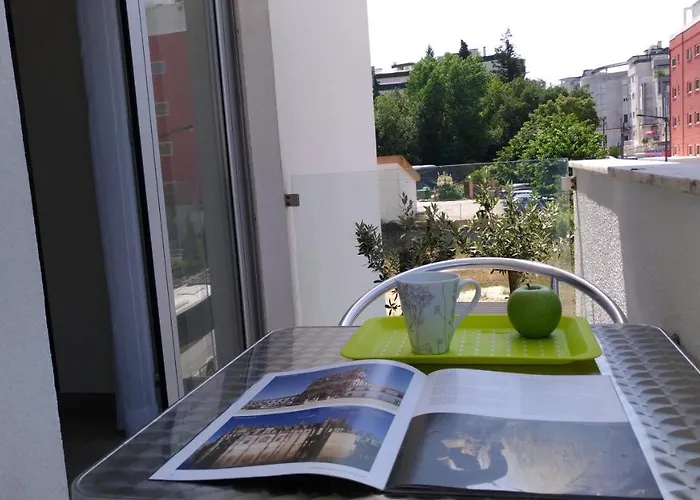 Staynfeel 02 Apartman Fátima